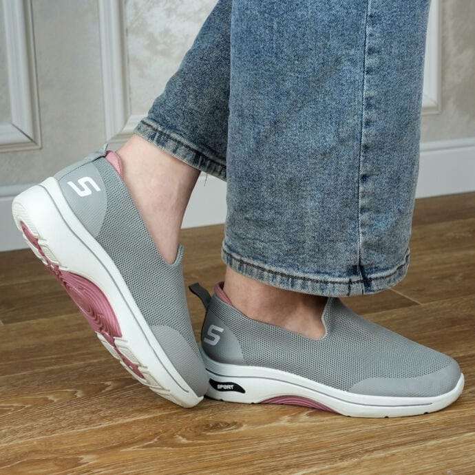 ⁦Skechers Women 2 ultas confort⁩ - الصورة ⁦10⁩